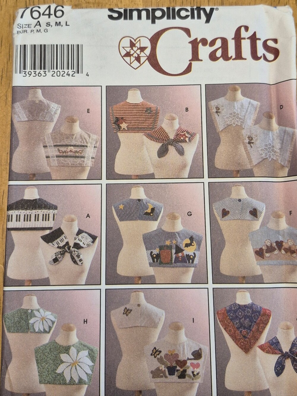 Simplicity Crafts 7646 Sewing Pattern Womens Detachable Collar Appliques S, M, L
